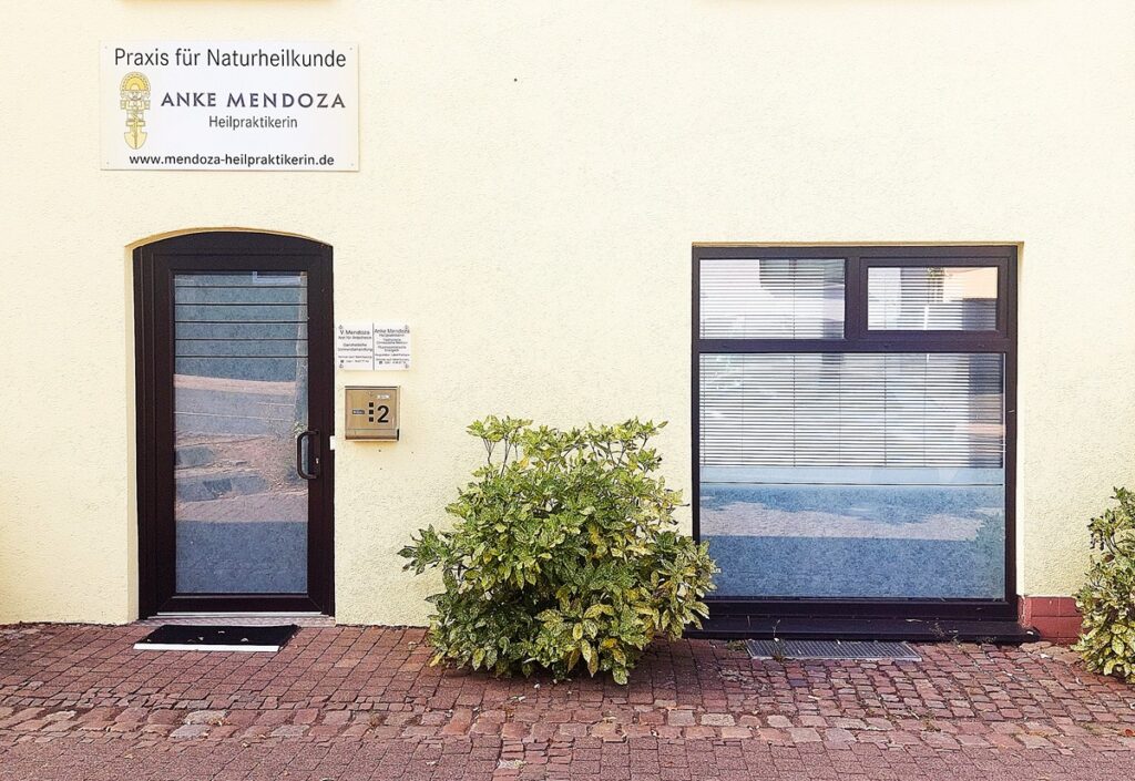 Außenbereich - Praxis für Naturheilkunde Anke Mendoza Vellmar